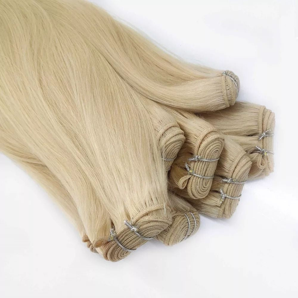 BLONDE HAIR BUNDLES